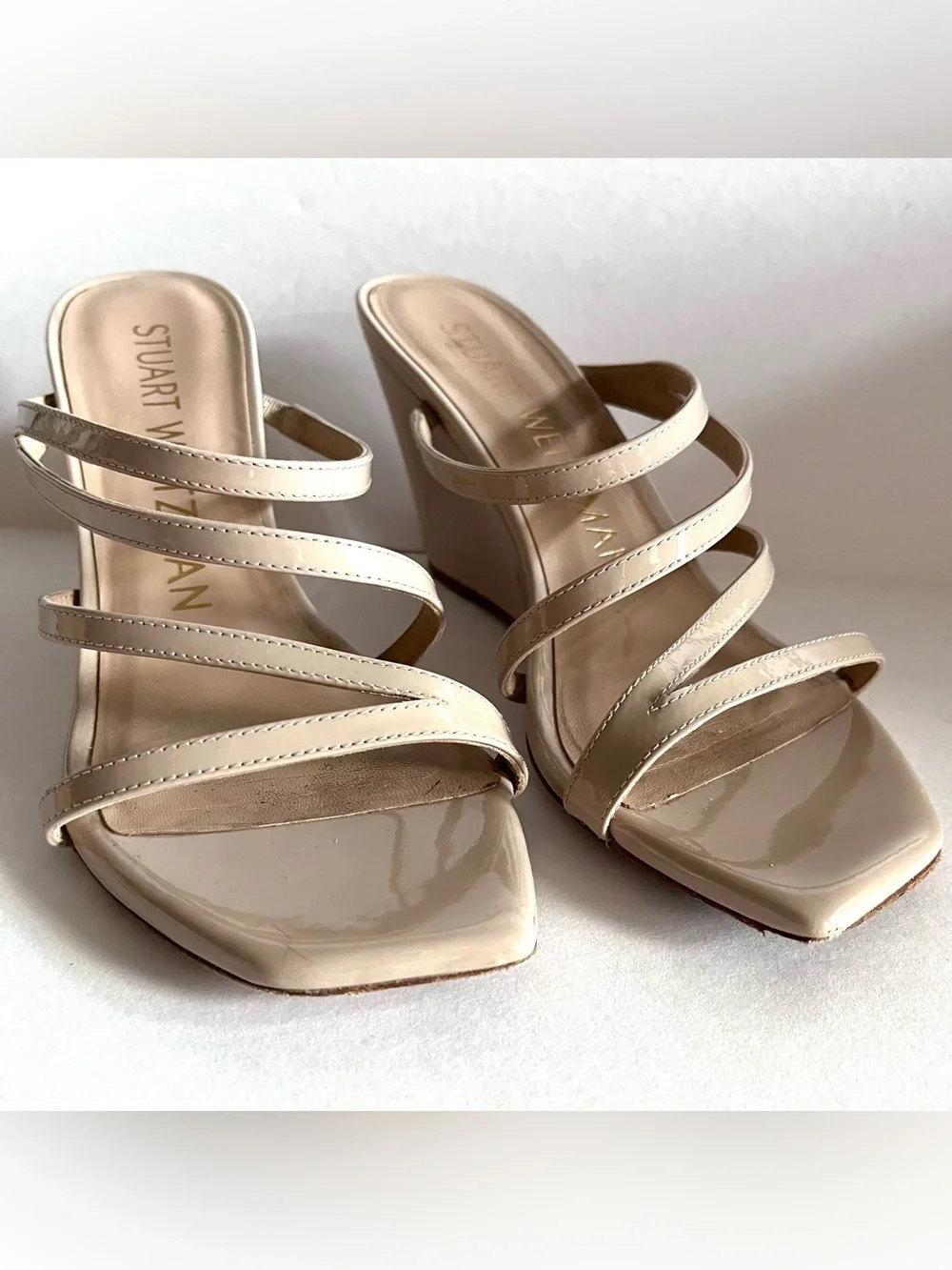 Stuart Weitzman Patent Leather
Strapeze Wedge Sandals 7 Minimalist Quiet Luxury - Picture 6 of 11